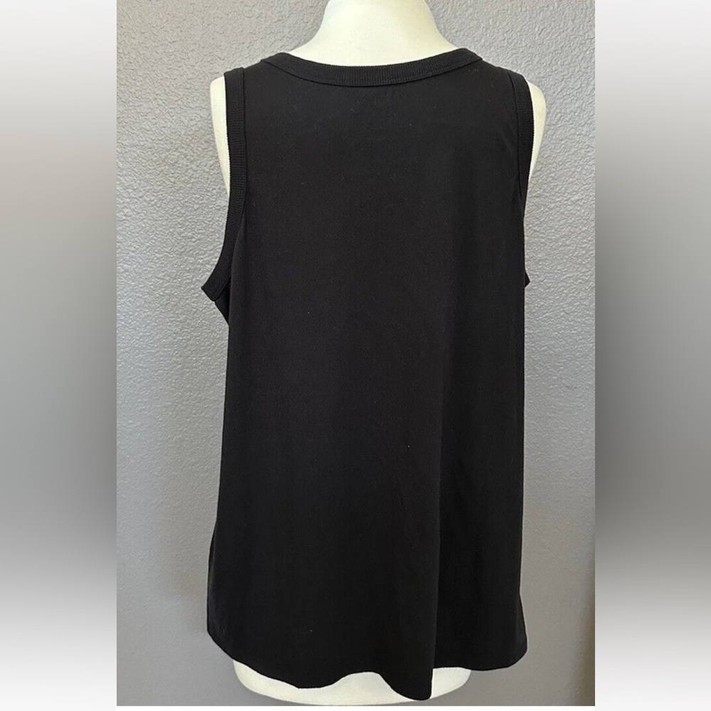 Torrid Classic Fit Black Sleeveless Ribbed Top - Picture 4 of 10